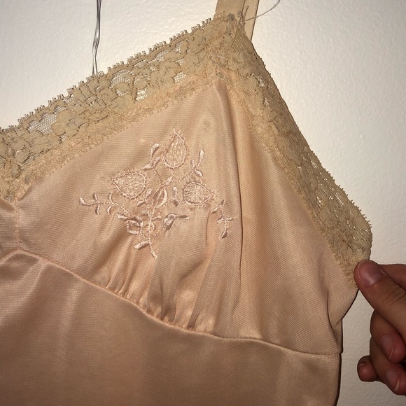💫3 FOR 30💫 vintage queentex floral lace cami - Picture 3 of 4